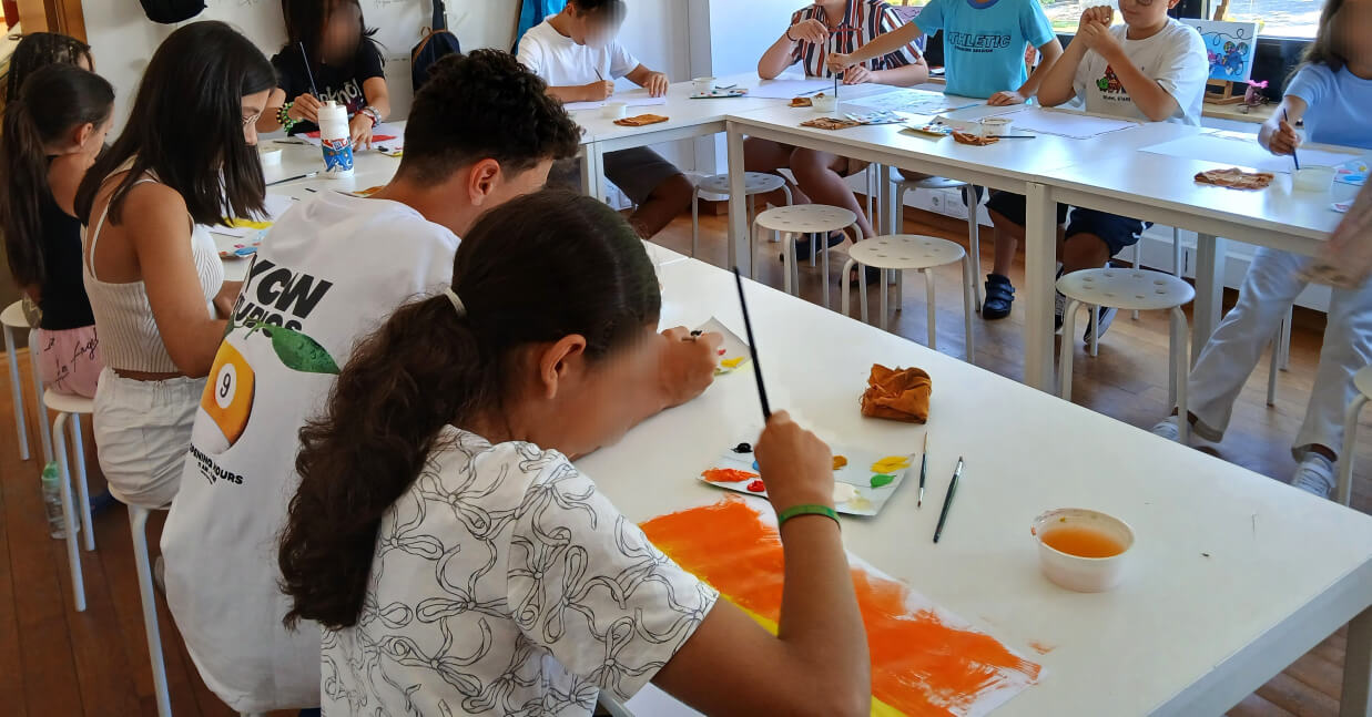 Imagem de Capa do Evento O Caminho das Cores | Oficina Criativa Inspirada na Exposição Presente na Galeria